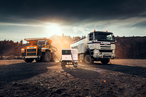 에 대한 최신 회사 뉴스 케이블 얽힘 및 그리드 확장에 작별 인사: Door Energy의 모바일 에너지 저장 및 충전 시스템이 항만 운영을 재구성하는 방법